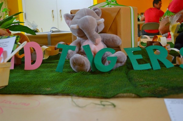 safari-baby-shower-tablescape