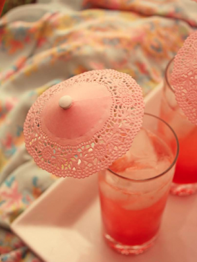 diy-doily-drink-parasol diy-doily-drink-parasol