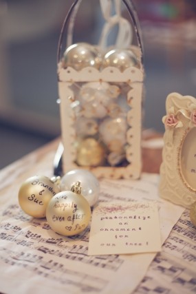 diy-ornament-guest-book diy-ornament-guest-book