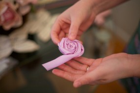 ribbon-flower-diy ribbon-flower-diy