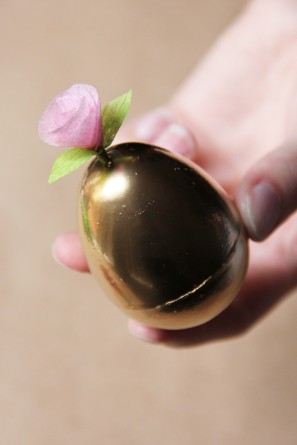 gold-easter-eggs gold-easter-eggs
