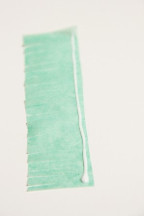 diy-fringe-cupcake-toppers