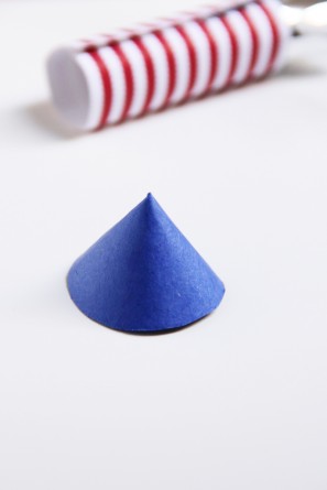 DIY Rocket Firecracker Cupcake Toppers DIY Rocket Firecracker Cupcake Toppers