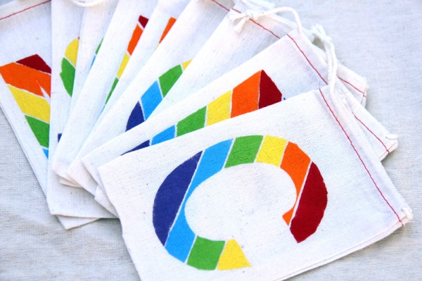DIY Rainbow Monogram Favor Bags DIY Rainbow Monogram Favor Bags