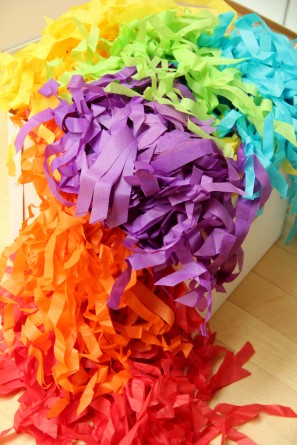 DIY Vertical Fringe Garland DIY Vertical Fringe Garland