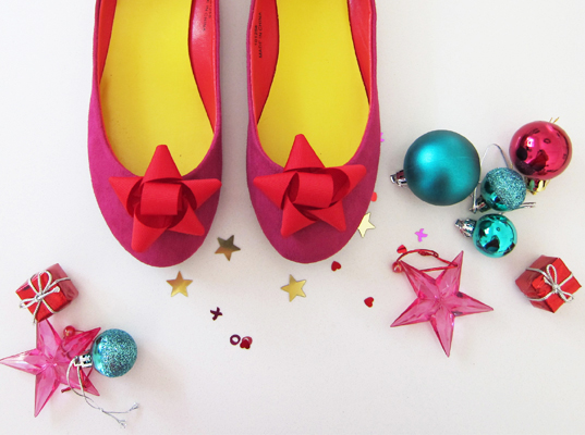 DIY Christmas Bow Shoe Clips