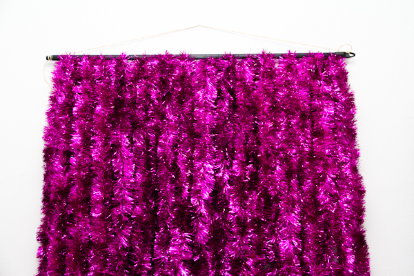 DIY Tinsel Photobooth Backdrop DIY Tinsel Photobooth Backdrop