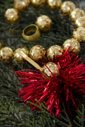 DIY Holiday Baubles