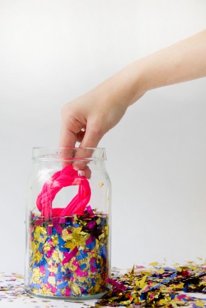 DIY Surprise Confetti Jars (5) DIY Surprise Confetti Jars (5)