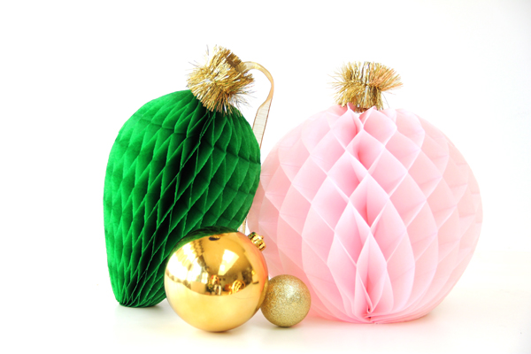 DIY Honeycomb Christmas Bulbs | Studio DIY DIY Honeycomb Christmas Bulbs | Studio DIY