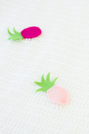 DIY Pineapple Table Runner Step 8