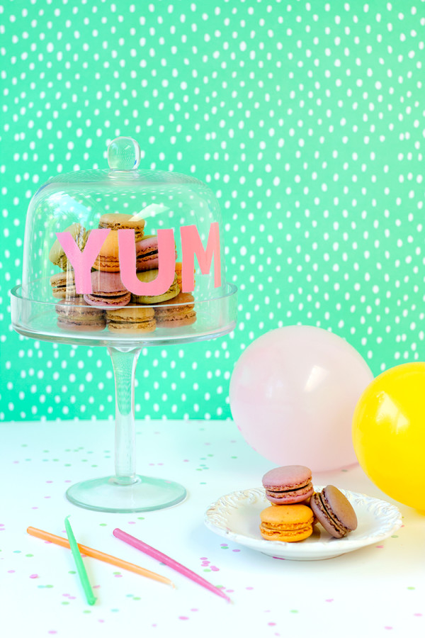 DIY Stenciled Cake Dome DIY Stenciled Cake Dome