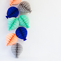 DIY Honeycomb Balloon Garland