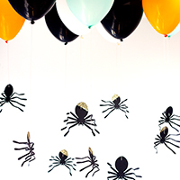 DIY Hanging Spider Balloons spider-balloons-thumb