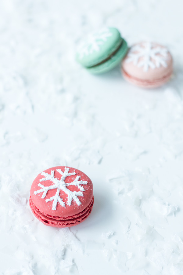 Snowflake Stenciled Macarons Snowflake Stenciled Macarons