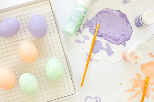 DIY Confetti Dipped Easter Eggs