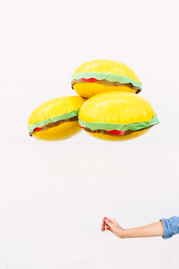 DIY Burger Balloons