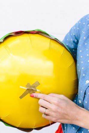 DIY Burger Balloons