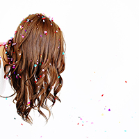 Party Hair: DIY Hair Dye + Simple Summer Waves party-hair-thumb