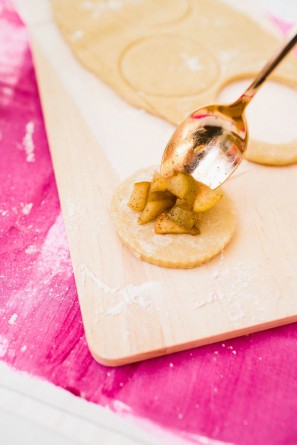 Mini pear pie