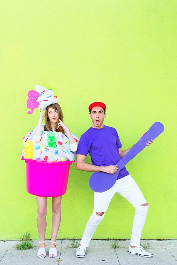 DIY Fro-yo and Fro-yo Guy Couples Costume | studiodiy.mom