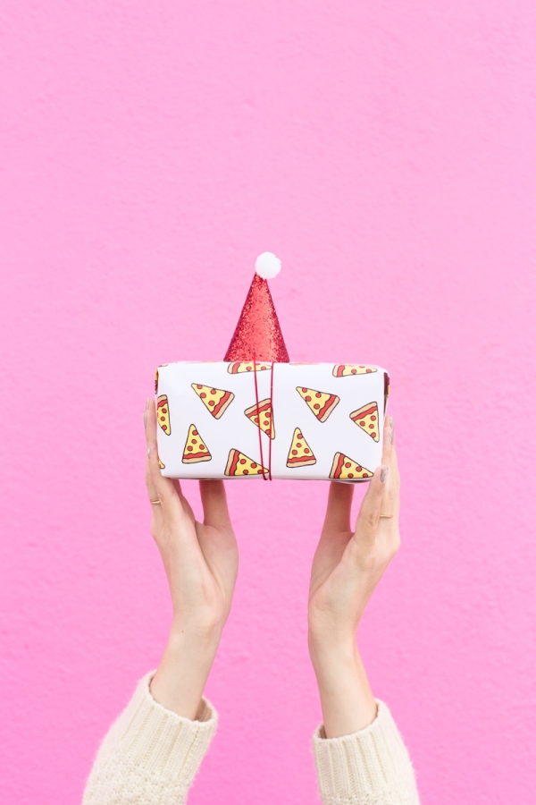 Pizza Gift Wrap | studiodiy.mom