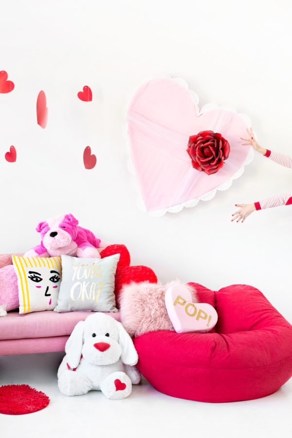 DIY Giant Vintage Valentine Chocolate Box | studiodiy.mom