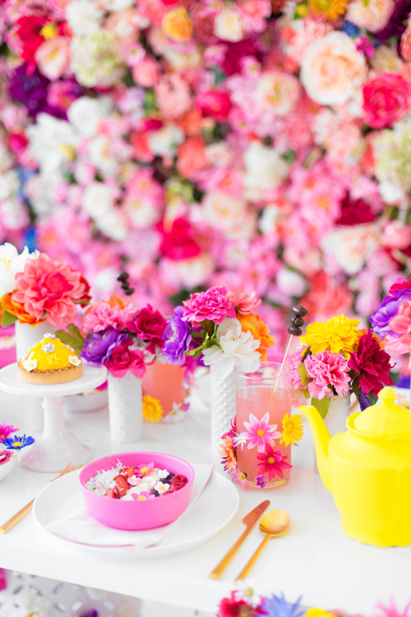 A table setting with flowers