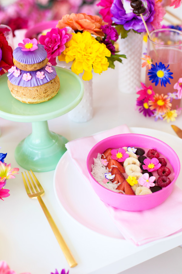 Flower Power Smoothie Bowls | studiodiy.mom