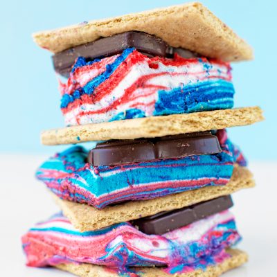 4th of July Dessert: Red, White & Blue Tie Dye S’mores Colorful smores