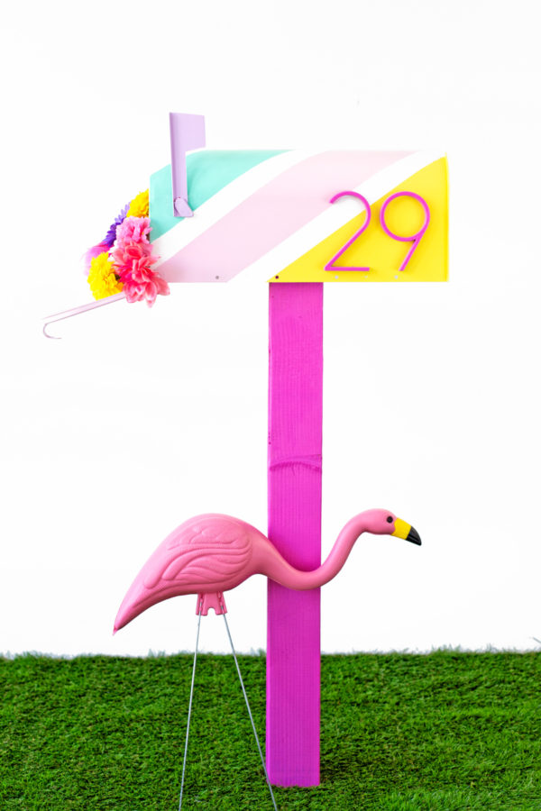 Mailbox with flamingo