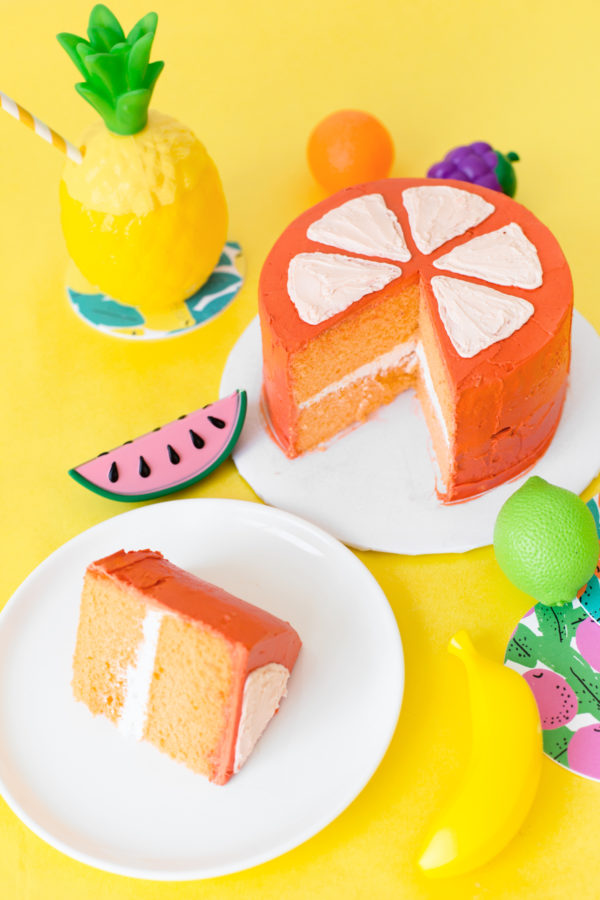 Cakes that look like fruit