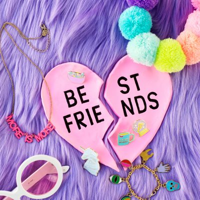DIY BFF Ring Dishes Pink heart-shaped ring dish with accessories