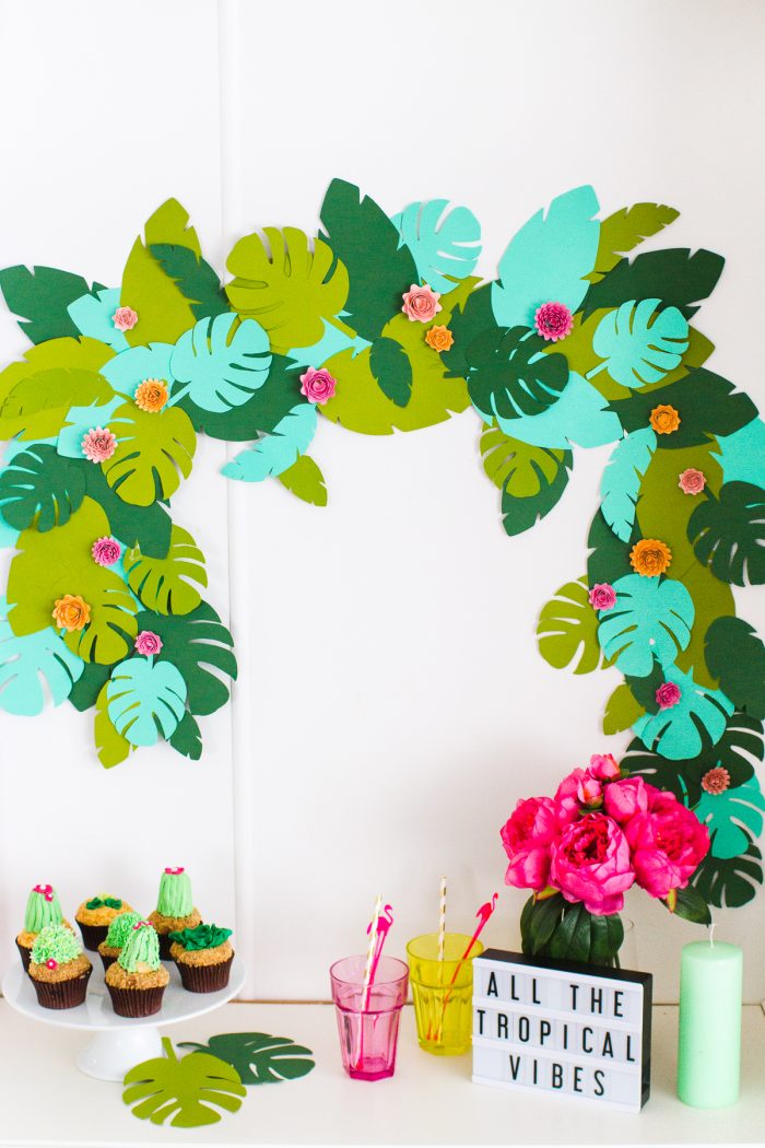 Tropical Garland Decoration Tropical garland above a party table.