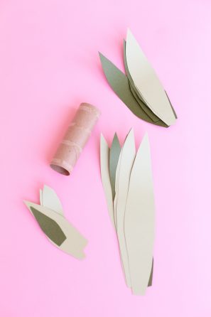 Paper leafs