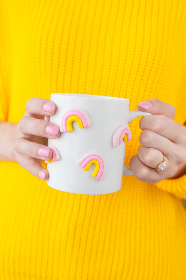 Mug with rainbows