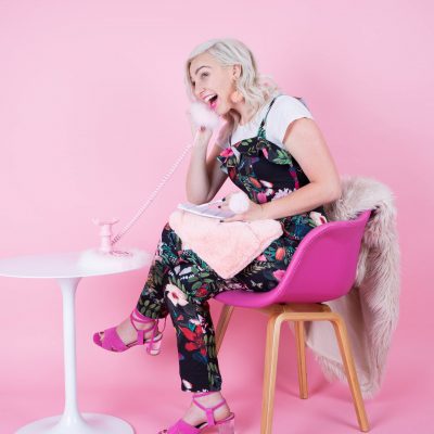 What's In My Clutch: The Alison Show What's In My Clutch: The Alison Show