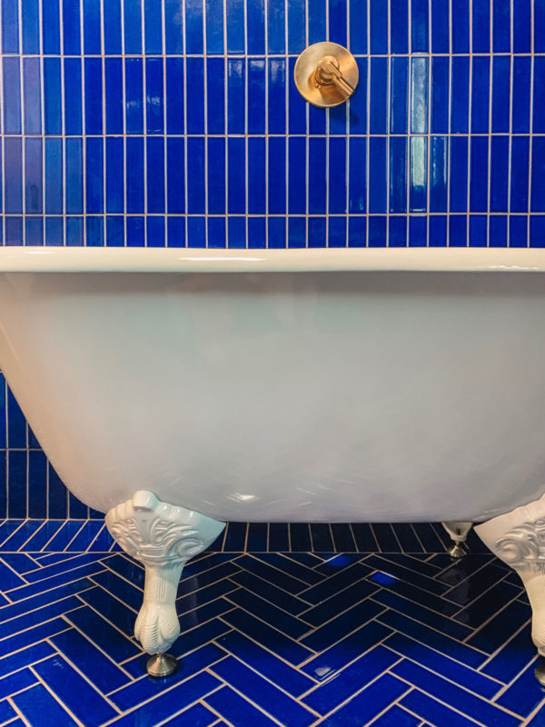 Clawfoot Tub in a Blue Bathroom
