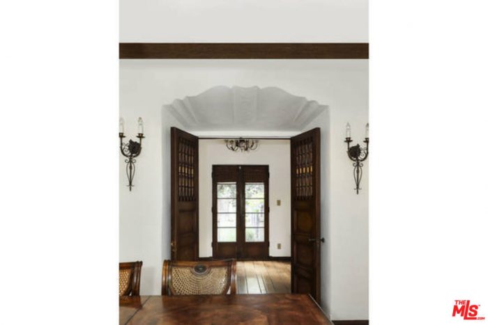 Arch Detail in a Historic Spanish Colonial Home in Los Angeles