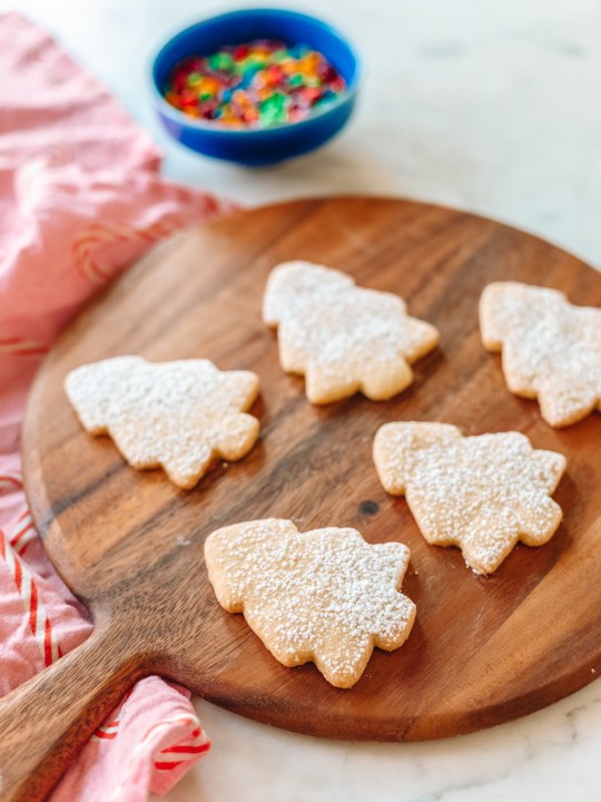 The Easiest Lemon Shortbread Cookies