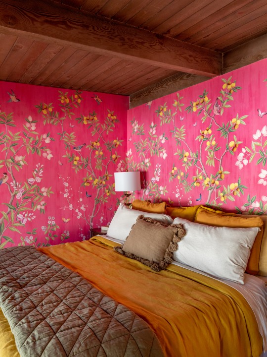 A Bold & Cozy Guest Bedroom