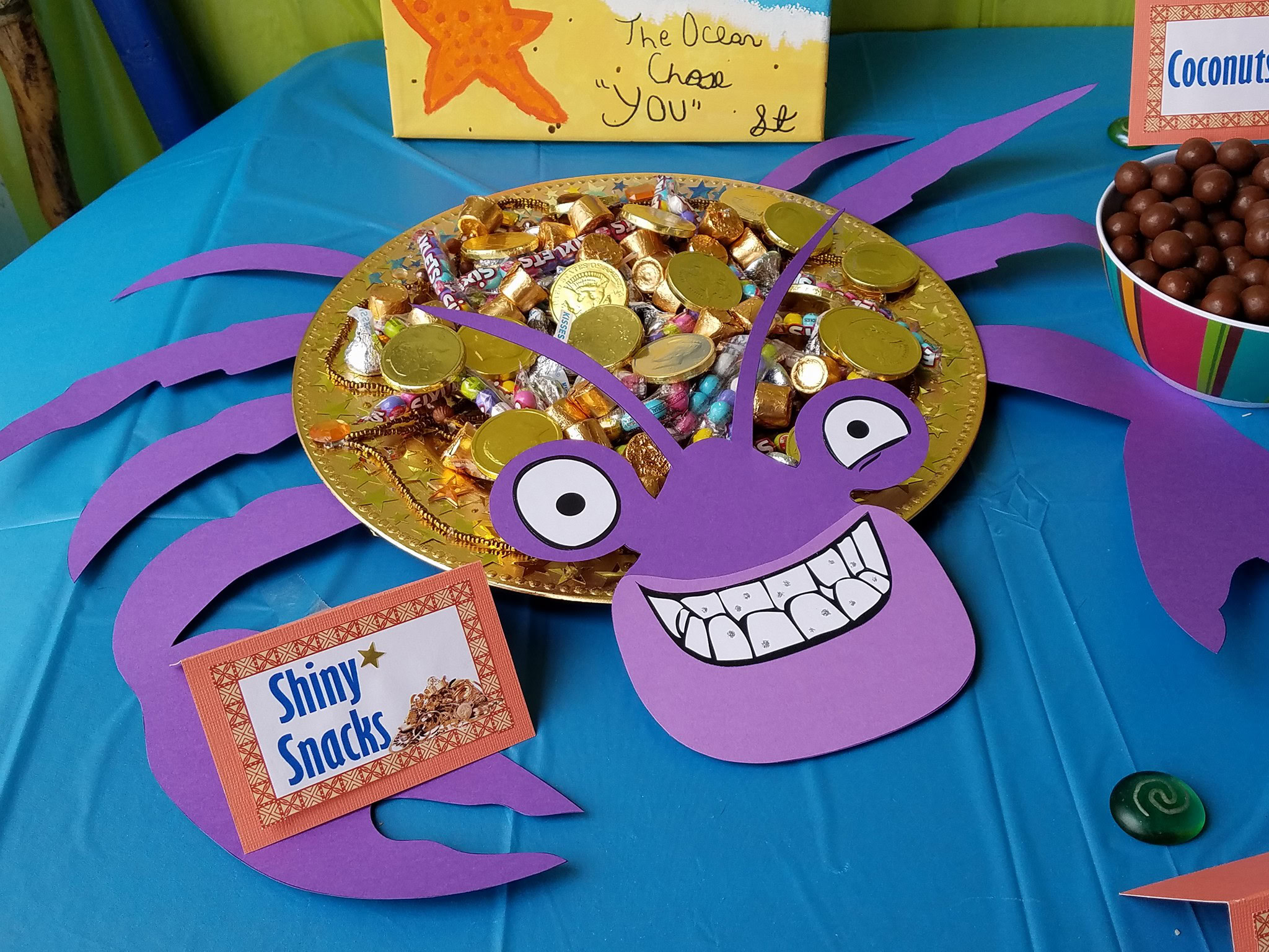 Shiny Snacks Party Table Tamatoa snack plate from moana